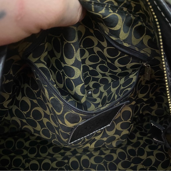 EUC coach shoulder bag - Picture 4 of 7